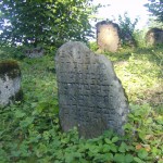 Grabsteine auf dem jüdischer Friedhof von Aukštadvaris