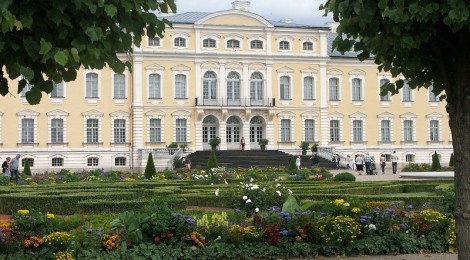 Im lettischen Versailles (2)
